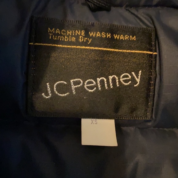 Down Filled Puffer Vest - Picture 3 of 3